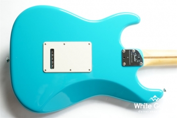 American Professional II Stratocaster - Miami Blue